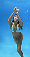 Jessica Alba ist Sam in Into the Blue